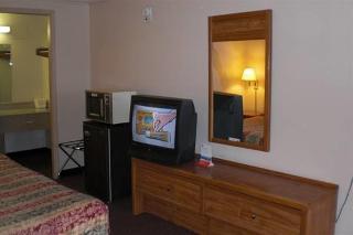 Knights Inn Columbus/Franklinton 外观 照片